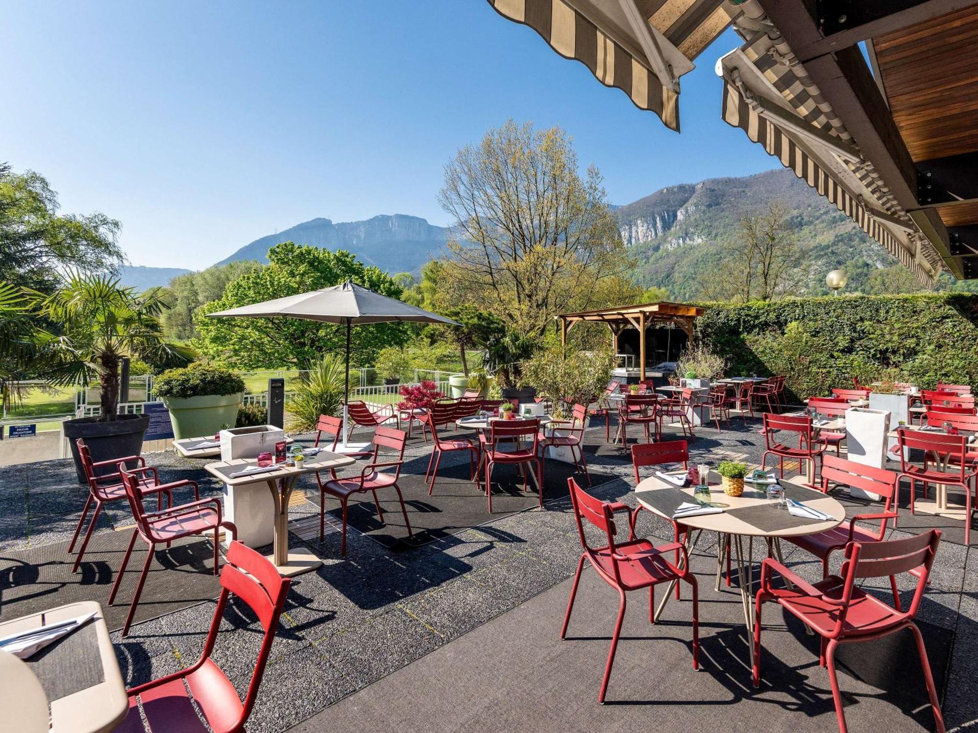 Novotel Grenoble Nord Voreppe Exterior foto