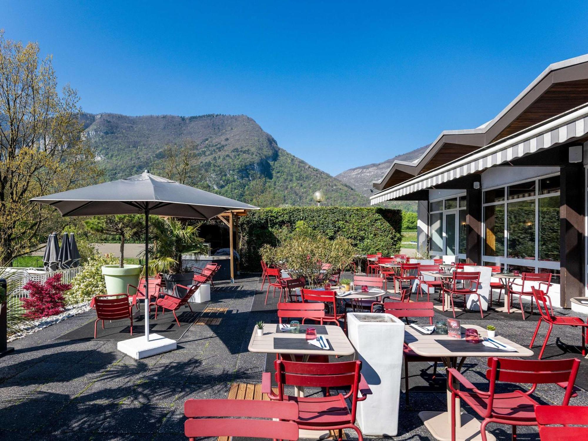 Novotel Grenoble Nord Voreppe Exterior foto