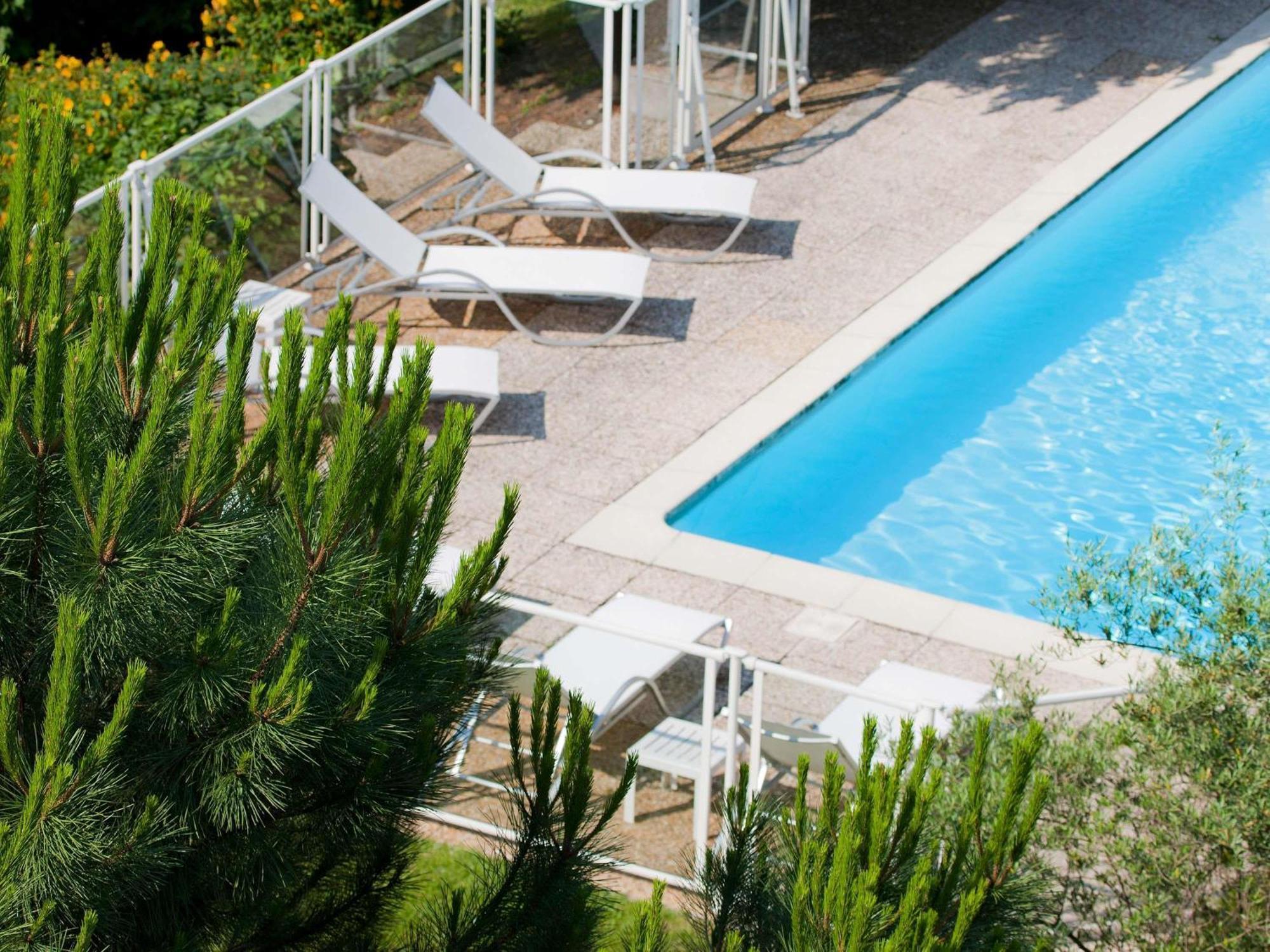 Novotel Grenoble Nord Voreppe Exterior foto