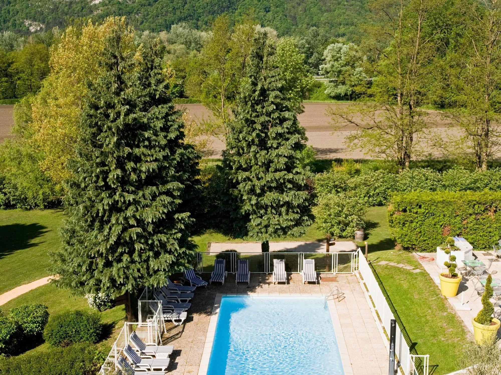 Novotel Grenoble Nord Voreppe Exterior foto